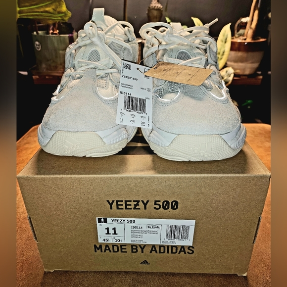 BNWT | adidas Yeezy 500 Bone White (2023) | Men's 11 - Picture 3 of 10